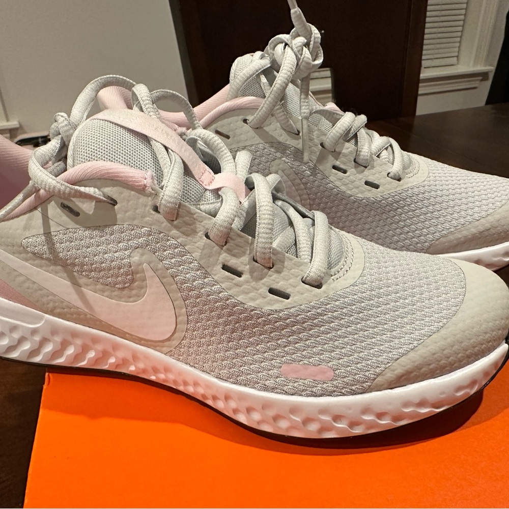 Nike Revolution 5 Low-Top Sneakers - Big Kid